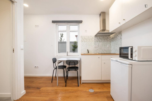 Very cool studio in Celas, Coimbra