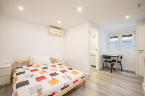 Nice studio not too far from Praça da República