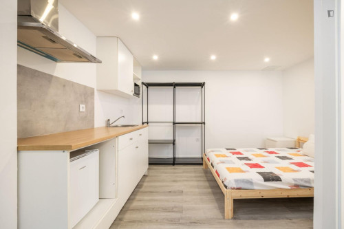 Nice studio not too far from Praça da República