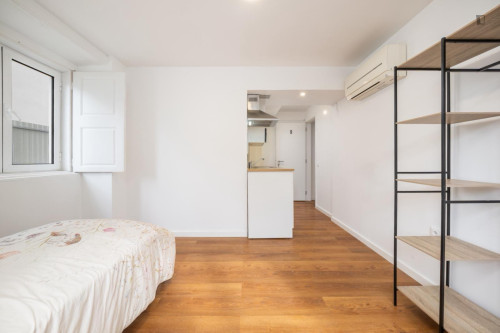 Luminous studio next to FEUC