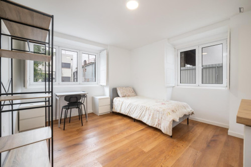 Luminous studio next to FEUC