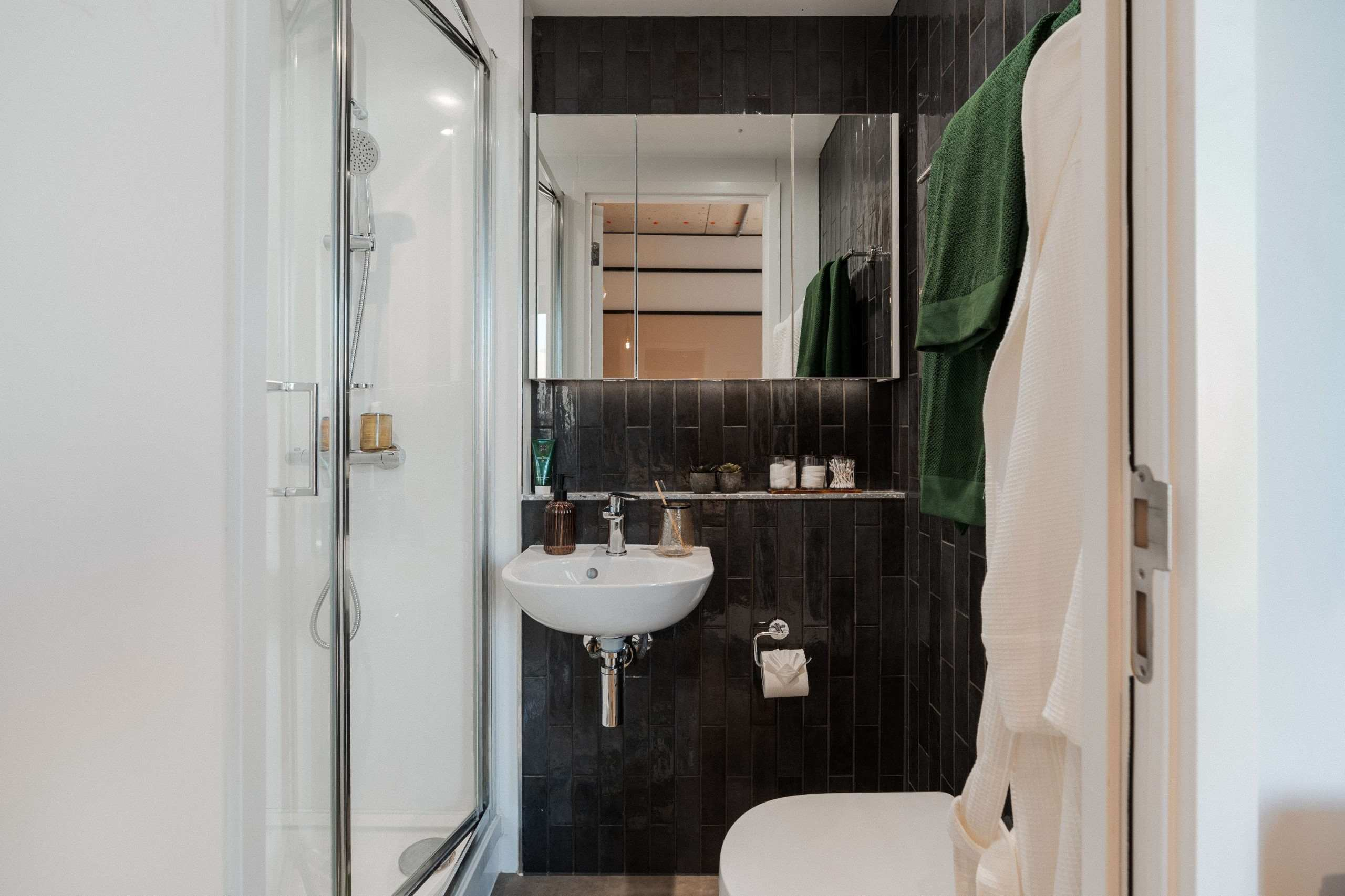 Ultimate En-Suite - 8