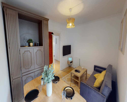 Chambre dans le Rue du Ménil