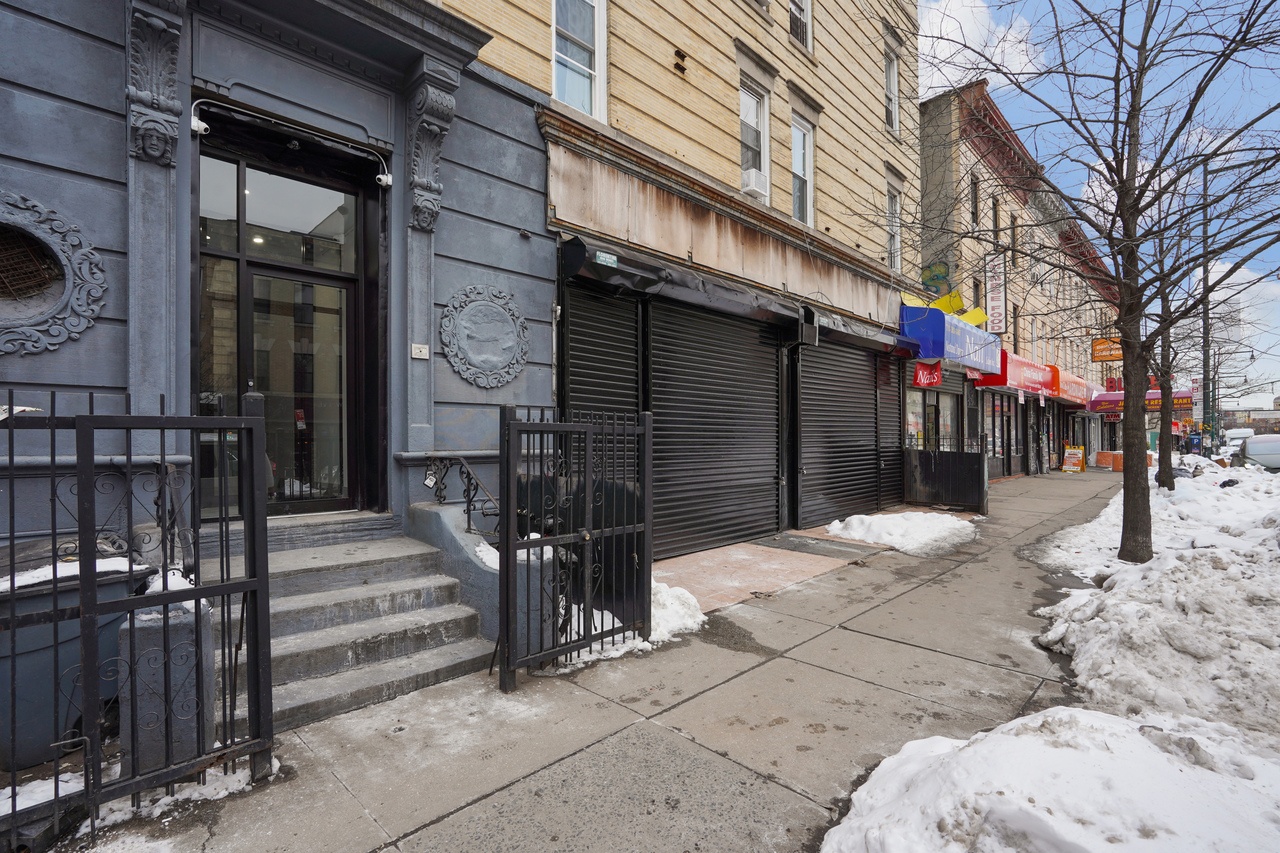 #377: Prospect Lefferts Gardens - Full Bedroom A - 3