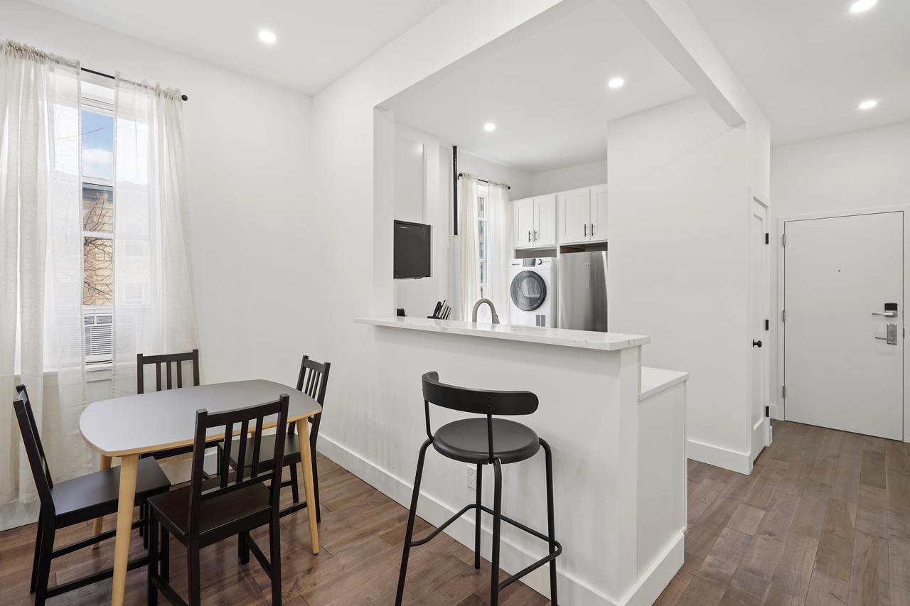 #377: Prospect Lefferts Gardens - Full Bedroom A - 9