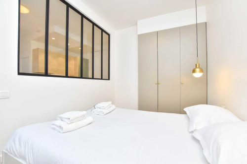 Luminous flat- Victor Hugo / Arc de Triomphe -