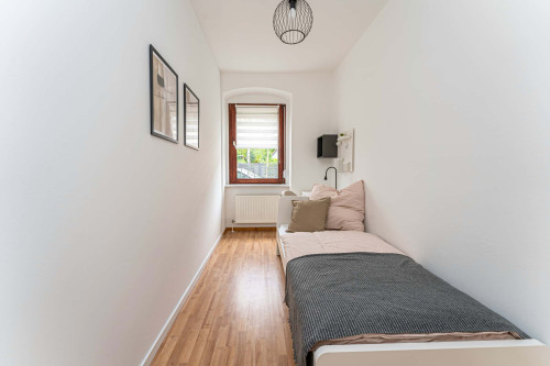 fm87.2 Amalienhofstraße 87.2