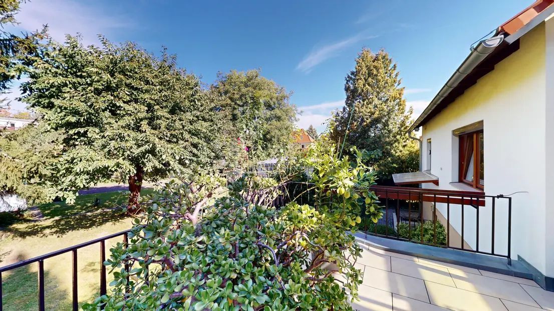 Centrally Located Yet Quiet Detached House With A Beautiful Large Garden And Urban Infrastructure - Centrally located yet quiet detached house with a beautiful large garden and urban infrastructure - Gallery - 24