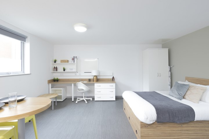 Premium Studio - 2