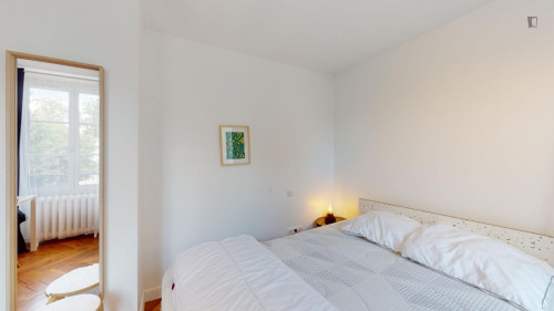 Delightful double ensuite bedroom with kitchenette, in Fontainebleau