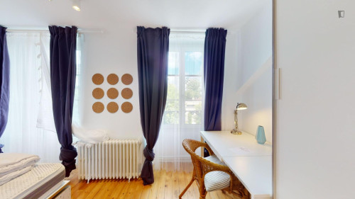 Marvellous double ensuite bedroom with kitchenette, in Fontainebleau