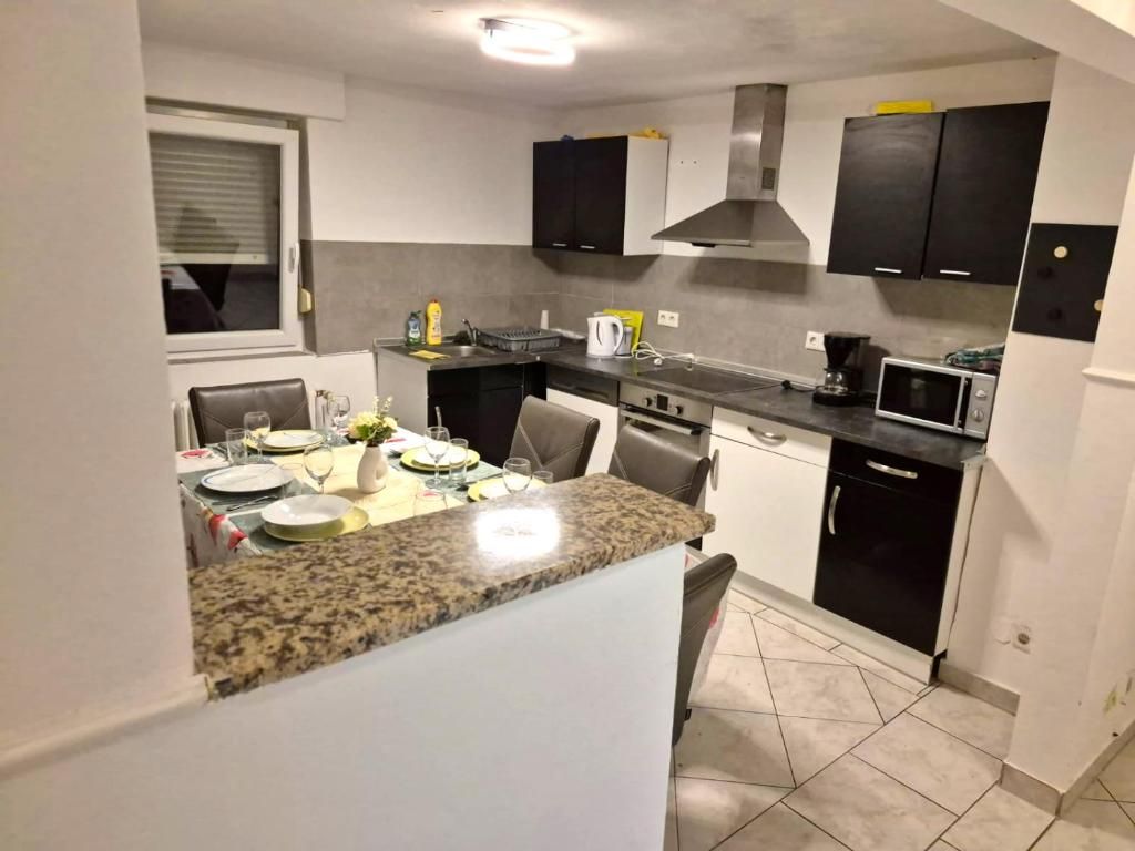 Modern 4-Room Flat With Wi-Fi, Air Conditioning And Parking – Perfect For Technicians And Business T - 3