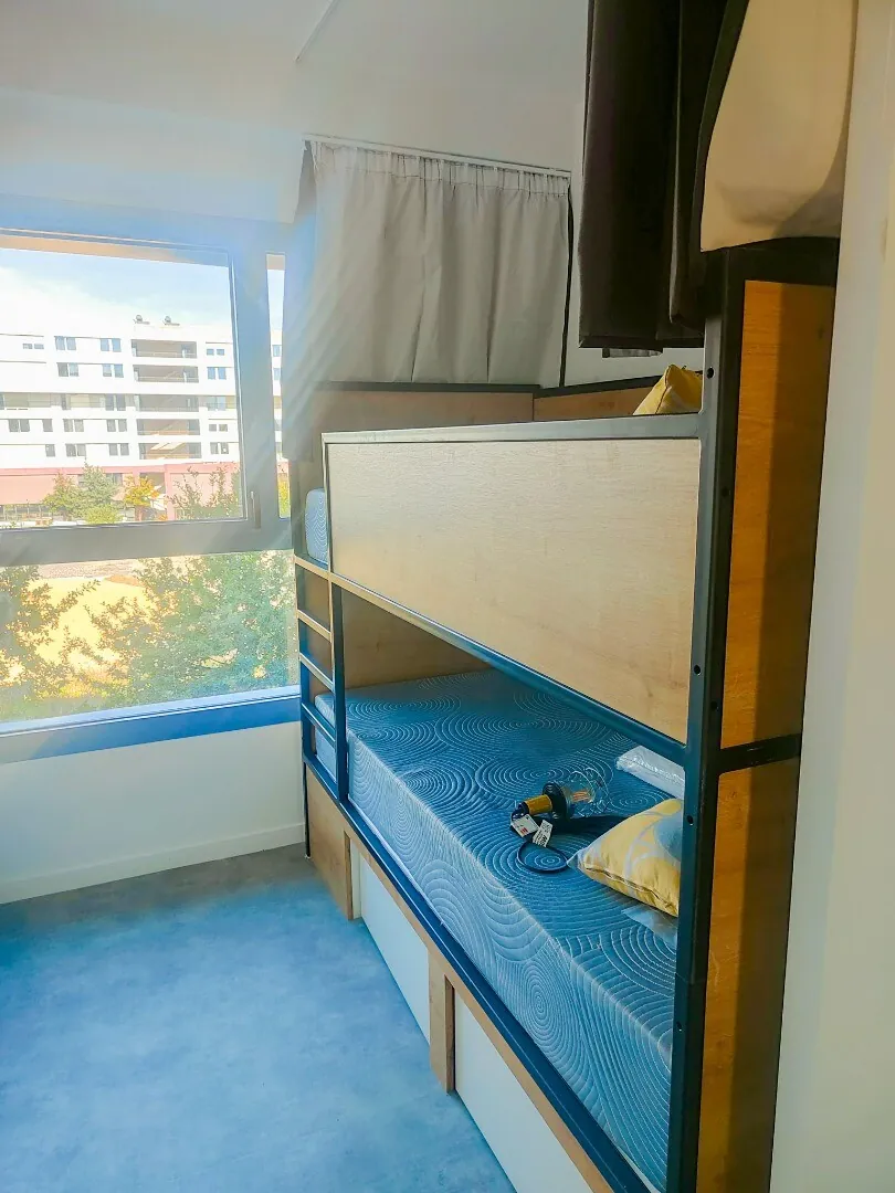 Hostel Bed - Hacker residence - Gallery - 1