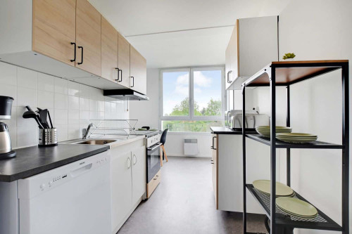 Move into this spacious 13 m² room for rent in KremlinBicêtre - Gallery - 8