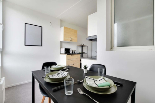 Move into this spacious 13 m² room for rent in KremlinBicêtre - Gallery - 12