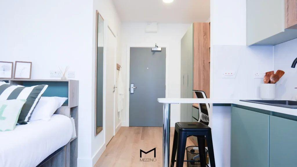 7 Bed Premium En Suite - 8