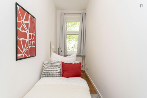 Comfy single bedroom in the Neukölln neighbourhood