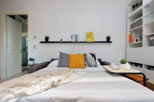 1-Bedroom Apartment next to Fiumicino Airport