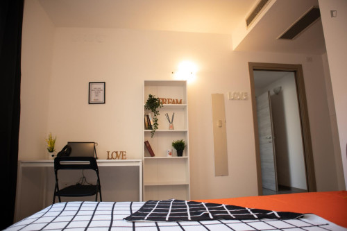 Very nice double bedroom in the centre of Cagliari
