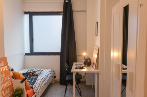 Bright single bedroom in the centre of Cagliari