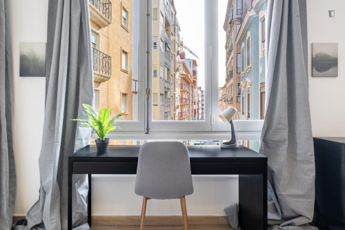 Marvellous double bedroom in Centre  - Gallery -  5