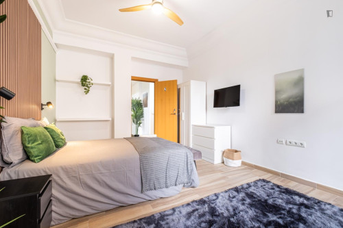 Marvellous double bedroom in Centre