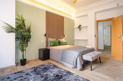 Marvellous double bedroom in Centre