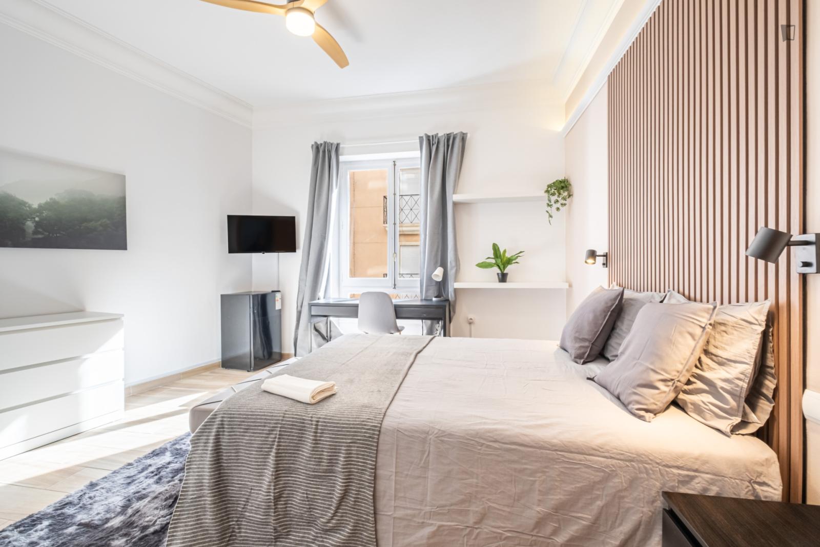 Inviting Double Ensuite Bedroom Near The Luceros Metro - Inviting double ensuite bedroom near the Luceros metro - Gallery - 1