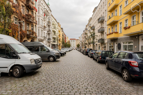 Beautiful 1-room apartment in Prenzlauer Berg with fiber optic internet