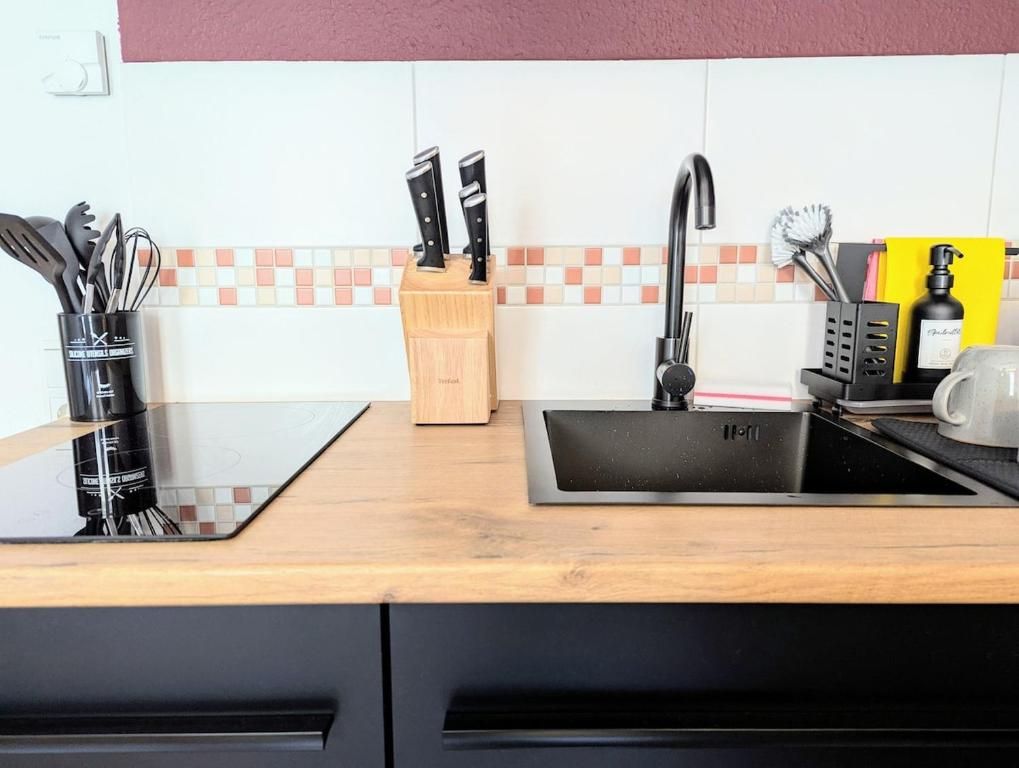 Cosy Flat With Box-Spring Bed, Terrace And Private Parking Space - 5