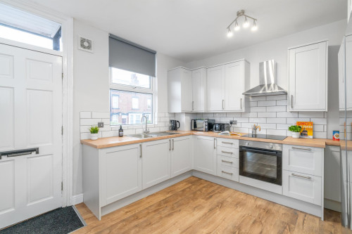 7-trelawn-street-leeds-41413537720261009053344AM