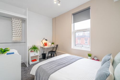 7-trelawn-street-leeds-79848429520261009053351AM