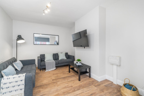 7-trelawn-street-leeds-82007627720261009053347AM