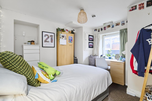 14-trelawn-avenue-leeds-140155590720260214062531AM