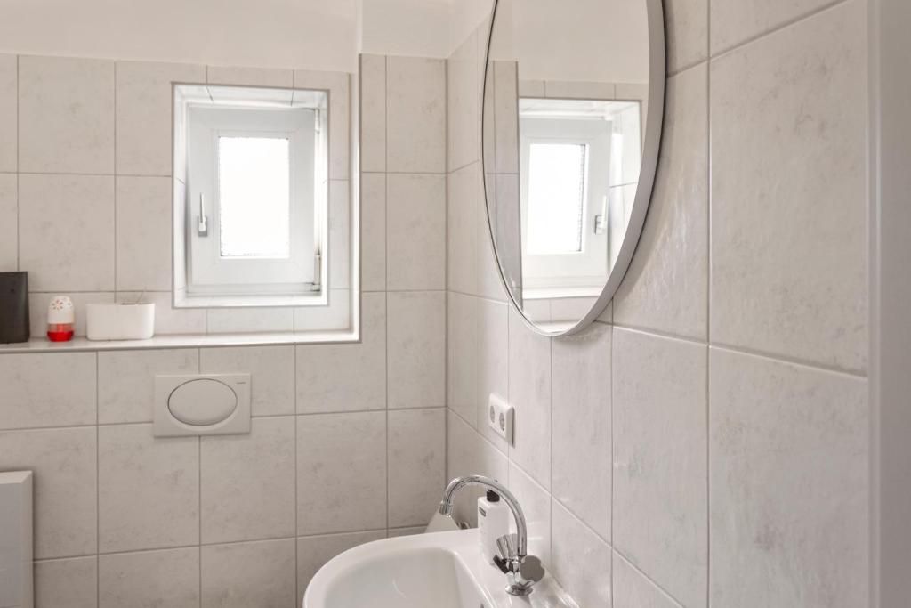  Single Room  -  Perfect and charming room near Cologne  - Gallery -  5