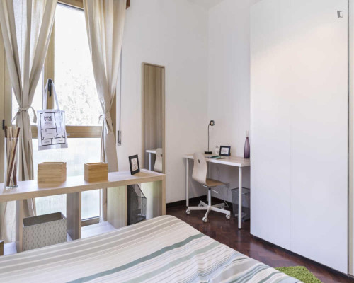 Very cool double bedroom in Saragozza  - Gallery -  5