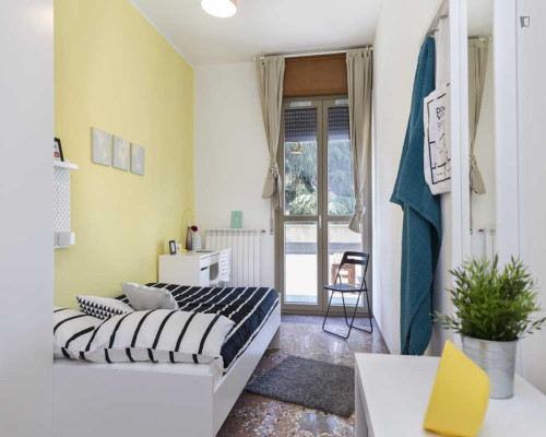 Dashing double bedroom with a balcony, in the centre of Bologna