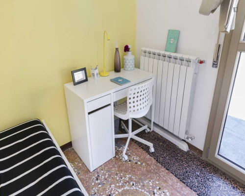 Dashing double bedroom with a balcony, in the centre of Bologna