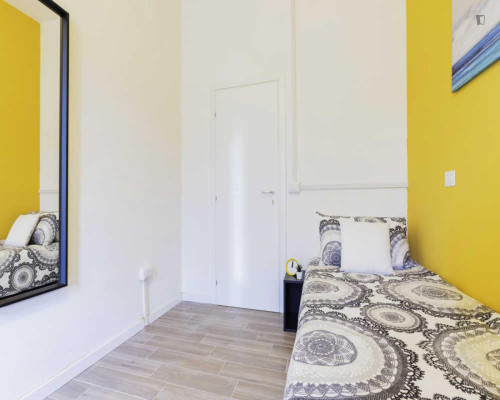 Nice single bedroom in Mazzini