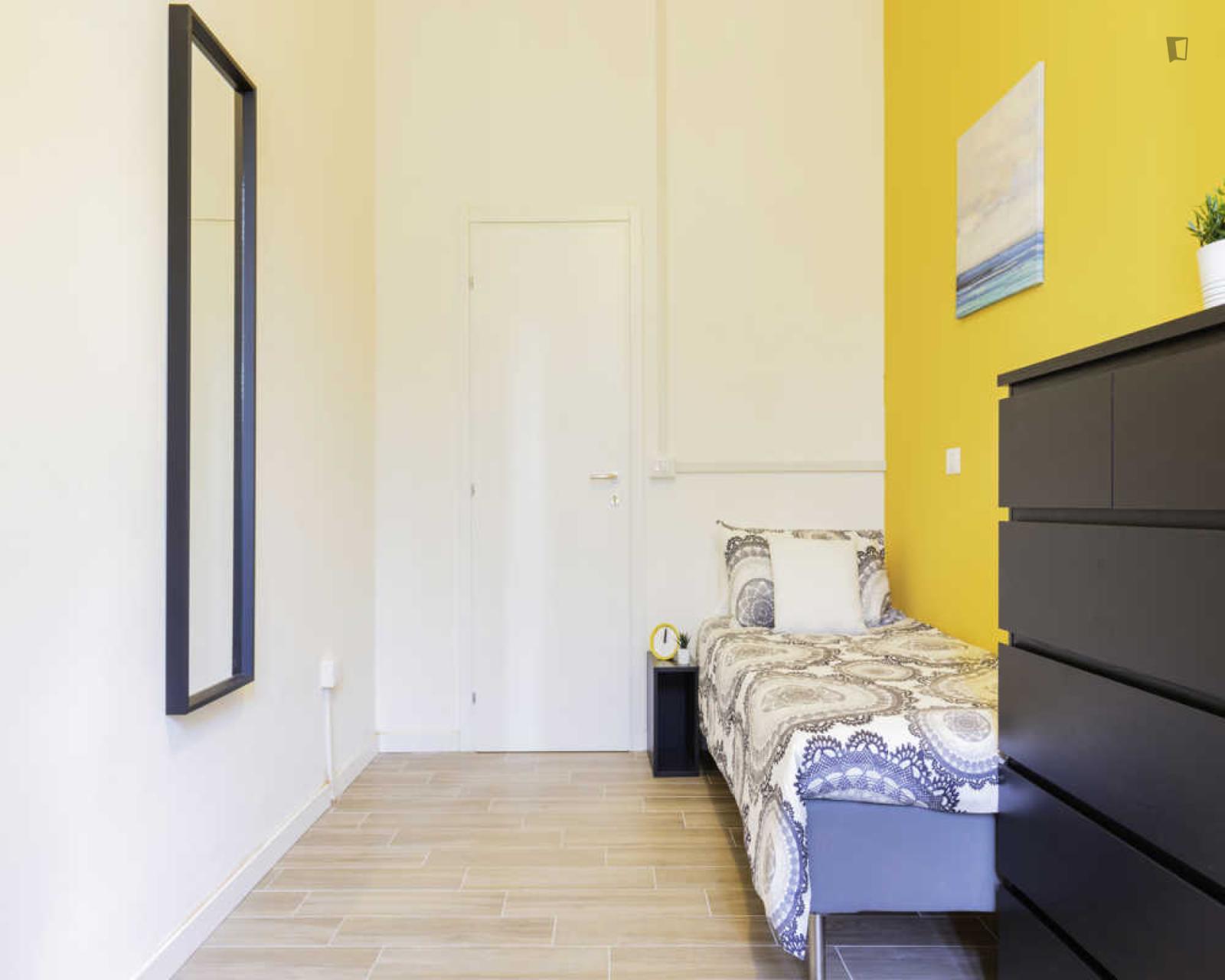 Nice Single Bedroom In Mazzini - Nice single bedroom in Mazzini - Gallery - 1