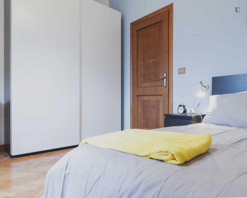Neat double bedroom near Università di Bologna  - Gallery -  5