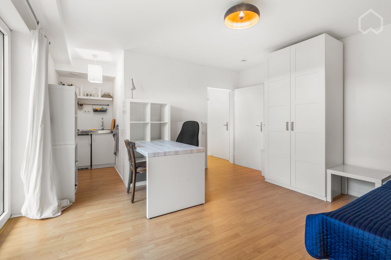  Single Room  -  Furnished 1 room apartment directly at the nature reserve  - Gallery -  3