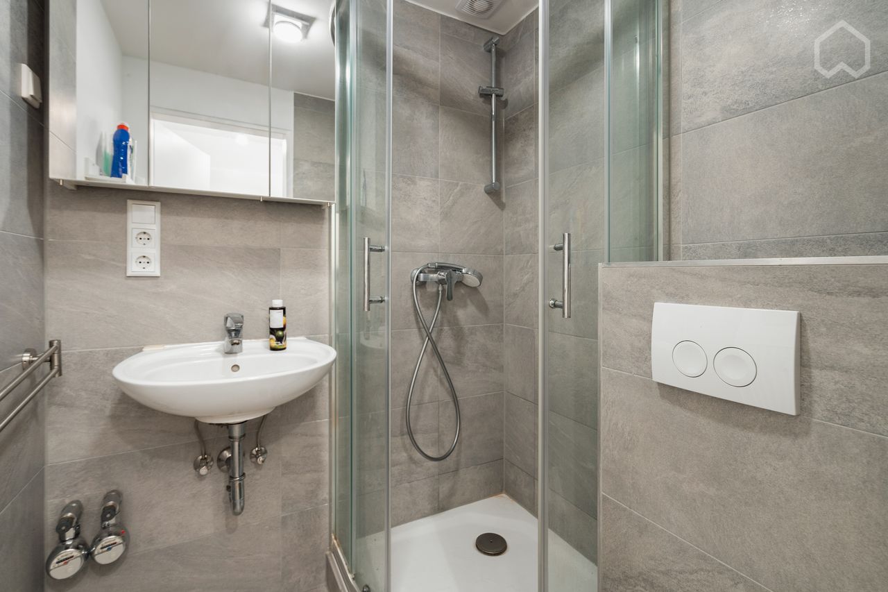  Single Room  -  Furnished 1 room apartment directly at the nature reserve  - Gallery -  4