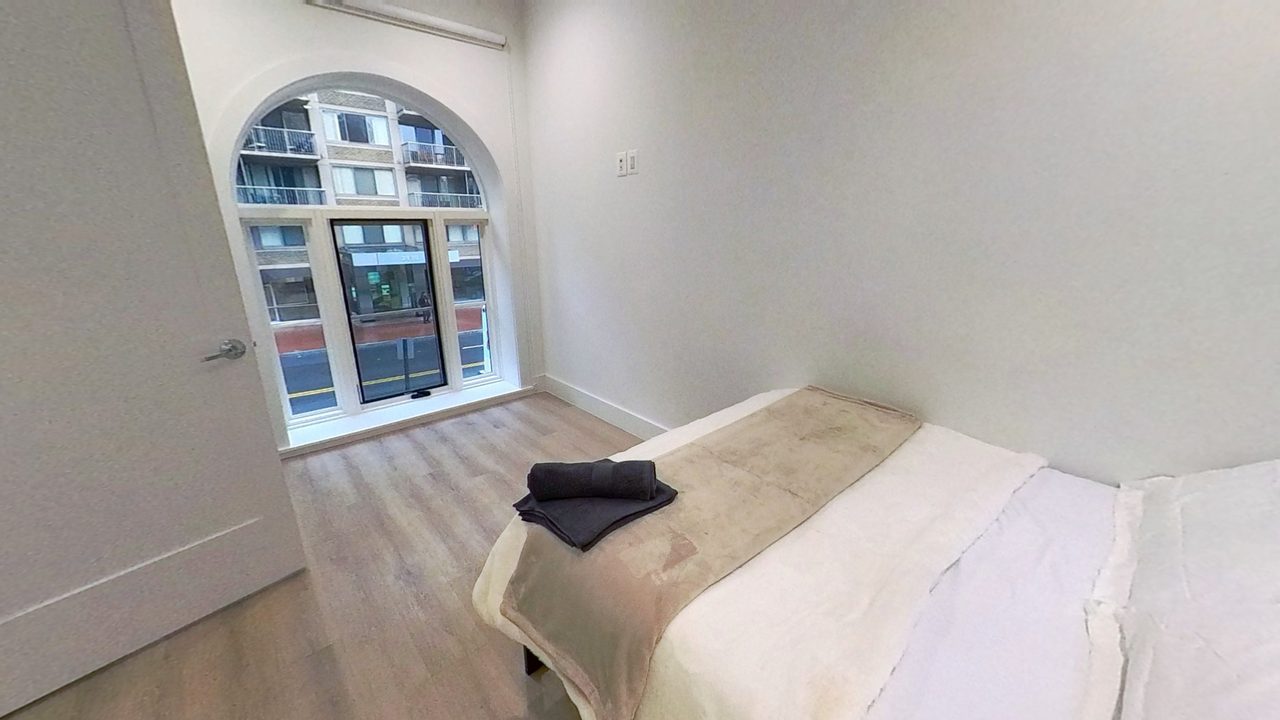  #1905: Dupont Circle - Full Bedroom C  -  #1905: Dupont Circle  - Gallery -  18