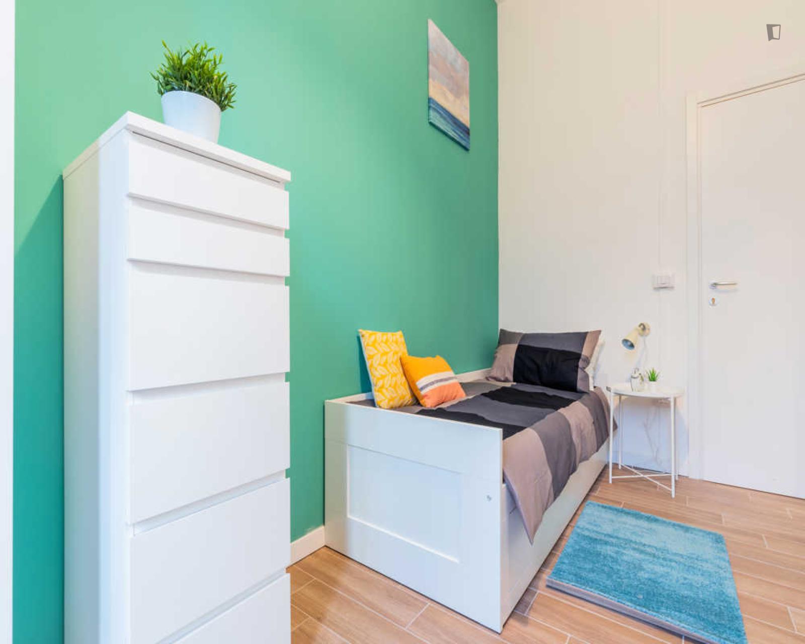  Single Bedroom Near Giardini Margherita  -  Single bedroom near Giardini Margherita  - Gallery -  1