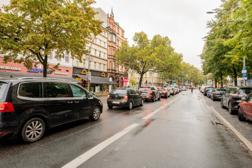 Beautiful large apartment in an old building in the heart of West Berlin