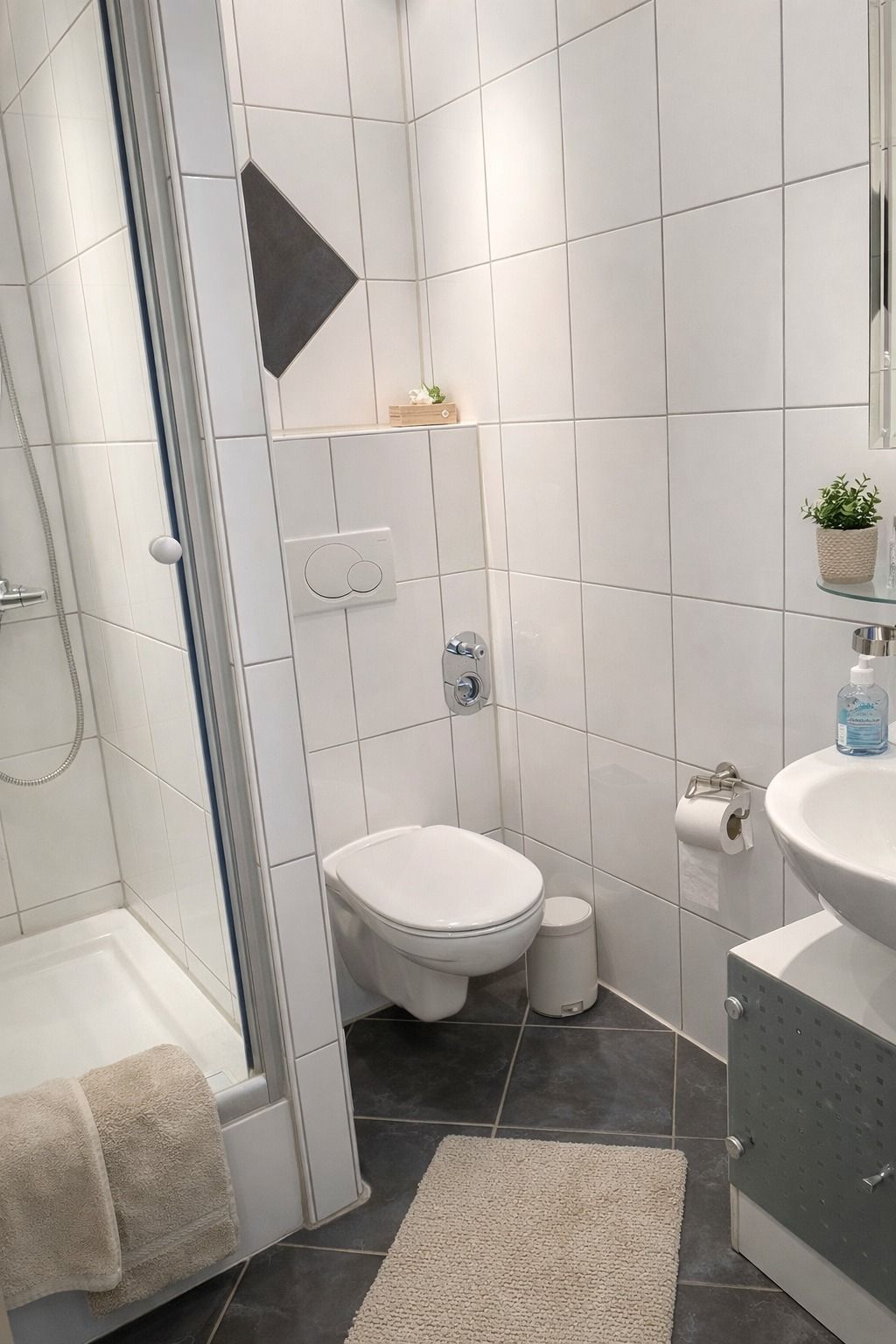 Wonderful And Nice Suite In Gelsenkirchen - 2