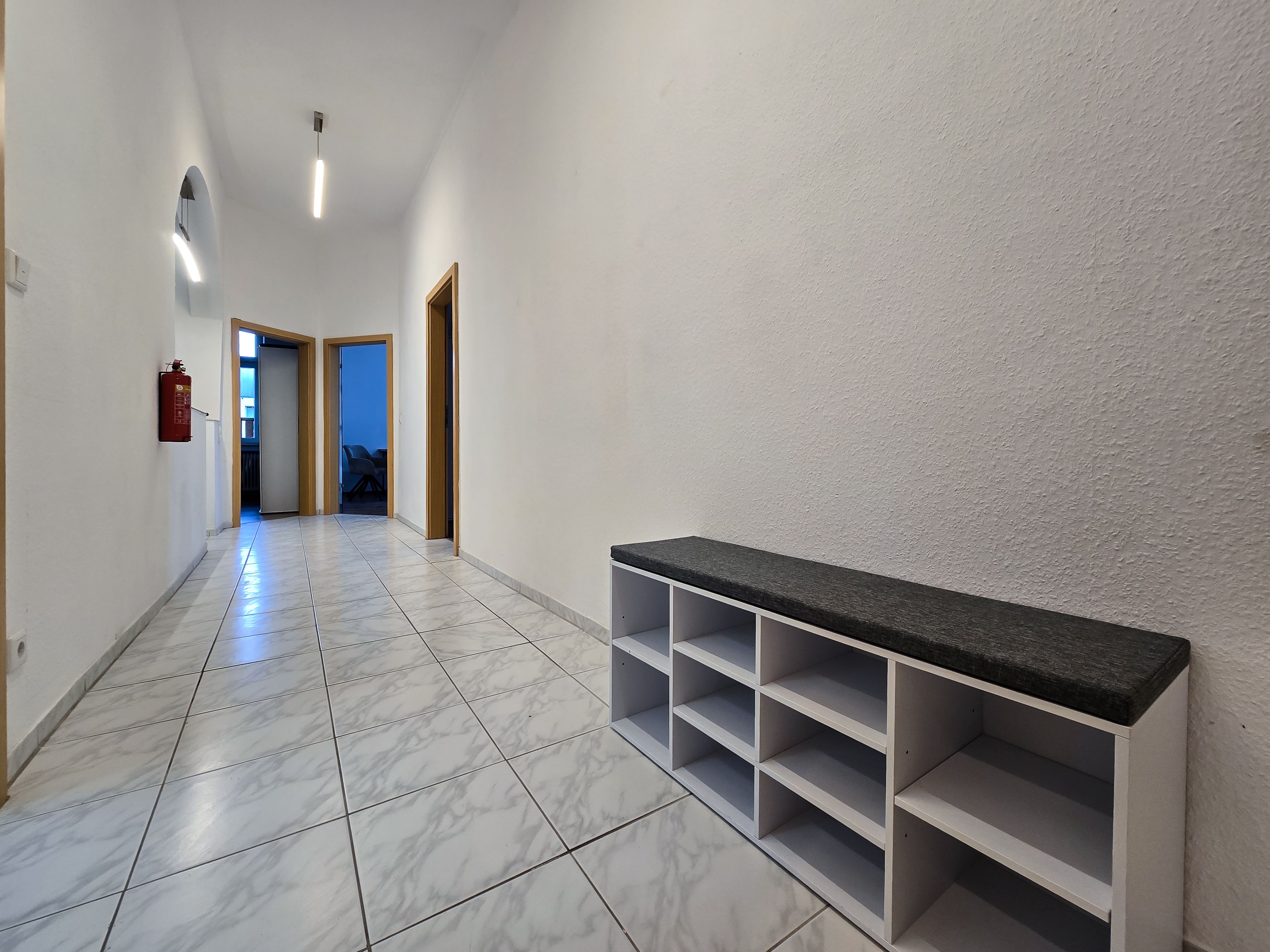 Alpha Apartments: Urban & Spacious: 2br, 4 Beds - 2