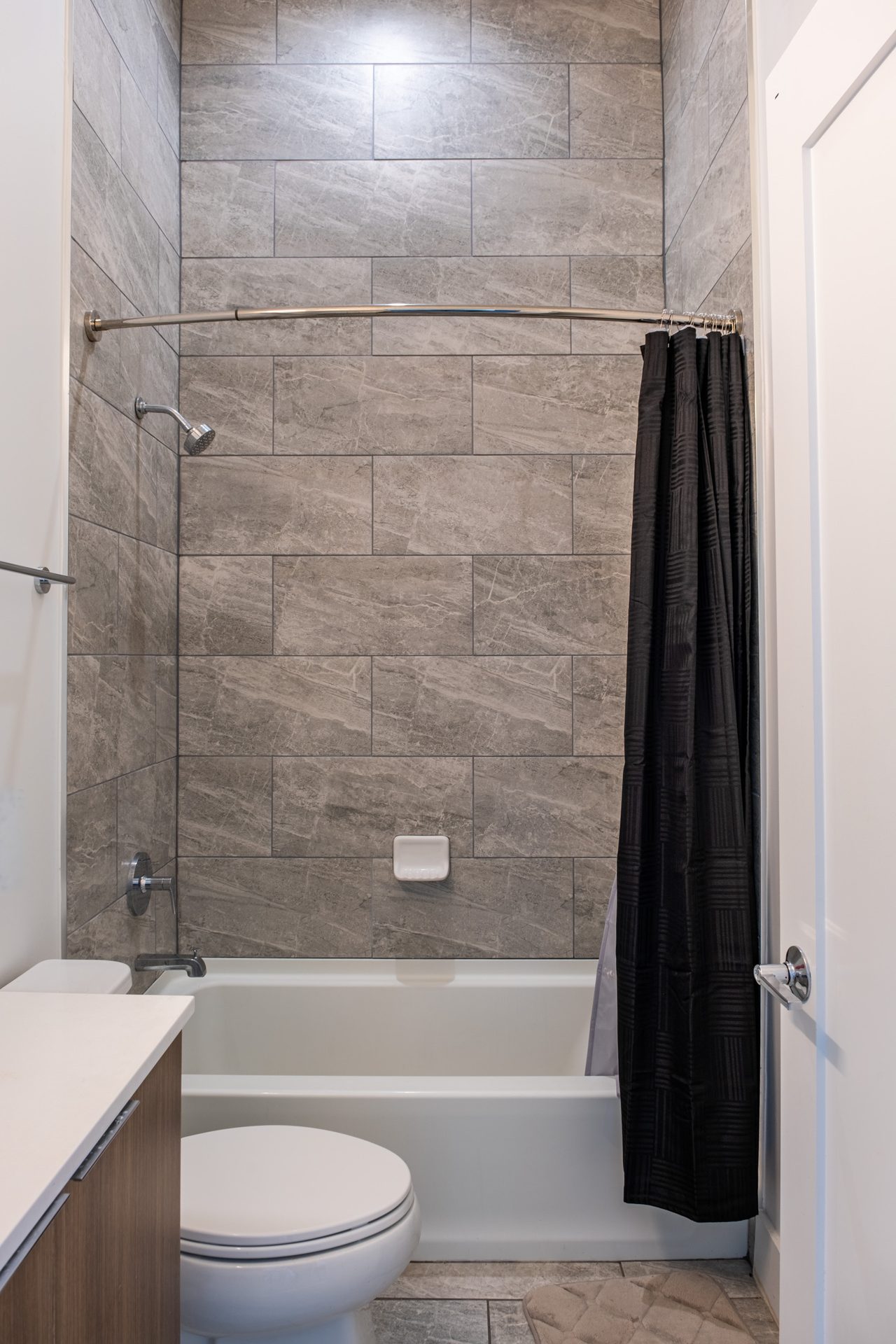  #1906: Dupont Circle - Queen Bedroom B  -  #1906: Dupont Circle  - Gallery -  2