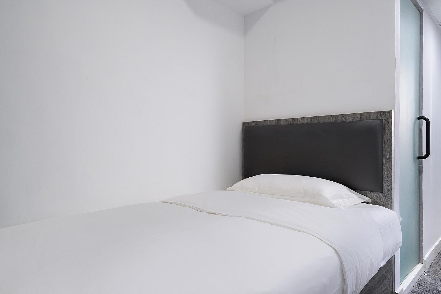  Private Studio A1  -  Stylish Coliving Experience in Yau Ma Tei with Modern Amenities Apartment  - Gallery -  10
